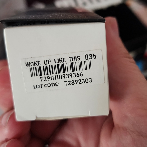 IL Makiage woke up like this - Picture 2 of 4